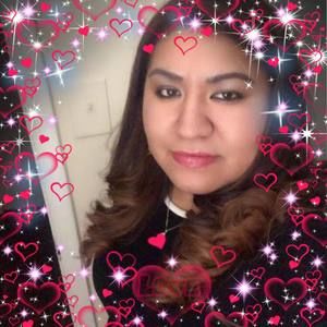 Meet your Posher, Eliza bravo